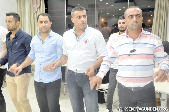 Çiftçi Ailesinin Mutlu Günü 254