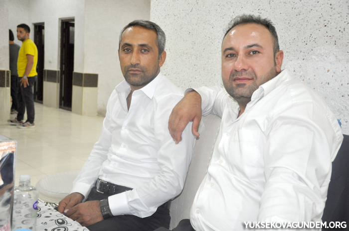 Çiftçi Ailesinin Mutlu Günü 257