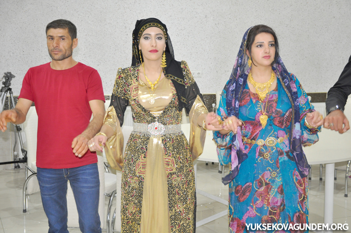 Çiftçi Ailesinin Mutlu Günü 264