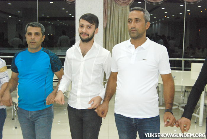 Çiftçi Ailesinin Mutlu Günü 30