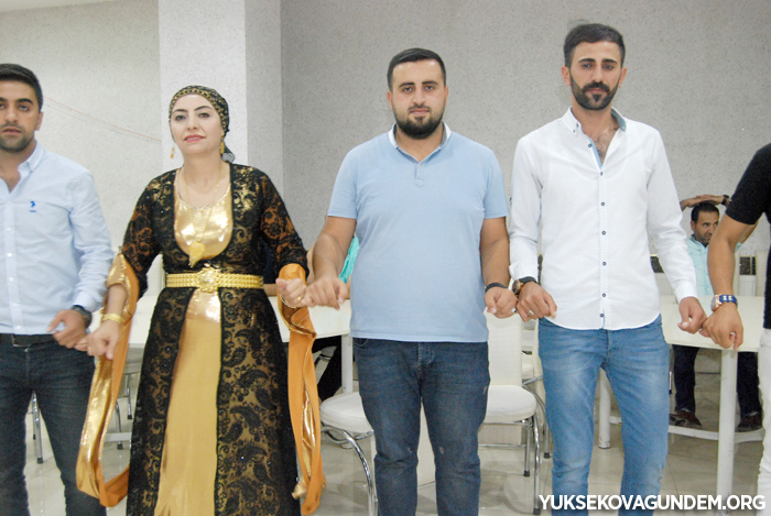 Çiftçi Ailesinin Mutlu Günü 50