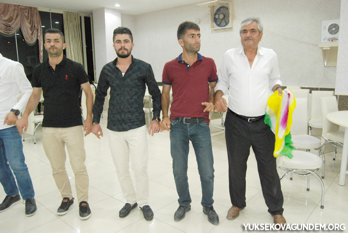 Çiftçi Ailesinin Mutlu Günü 64