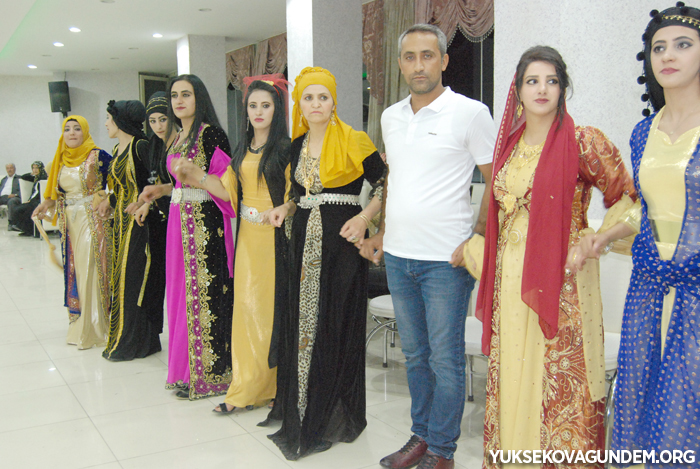 Çiftçi Ailesinin Mutlu Günü 74