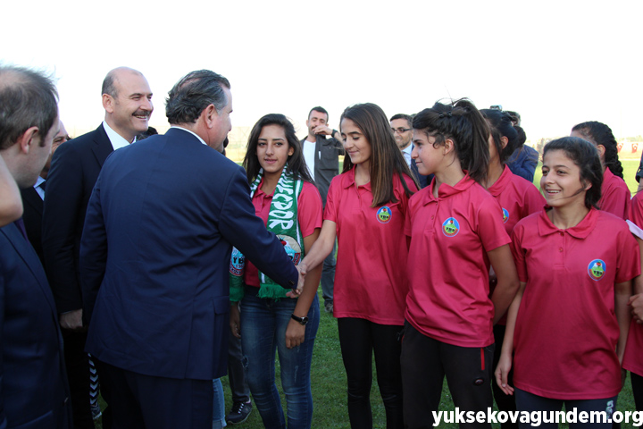 Bakanlar Soylu ve Bak, Yüksekova'da açılış törenine katıldı 17