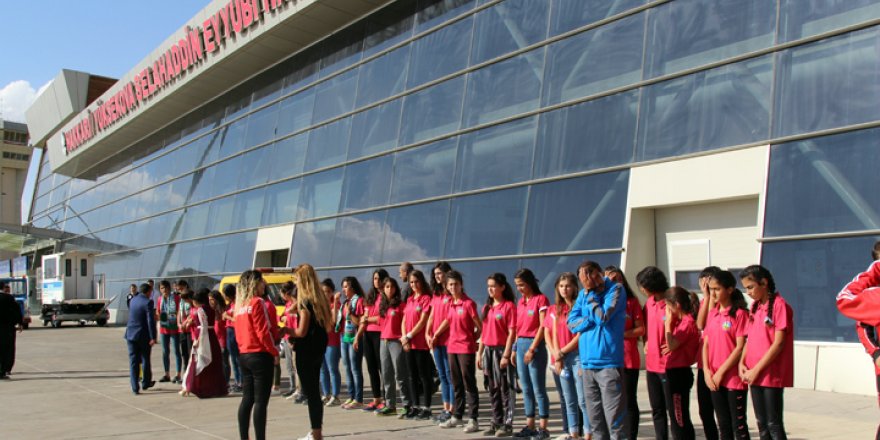 Bakanlar Soylu ve Bak, Yüksekova'da açılış törenine katıldı