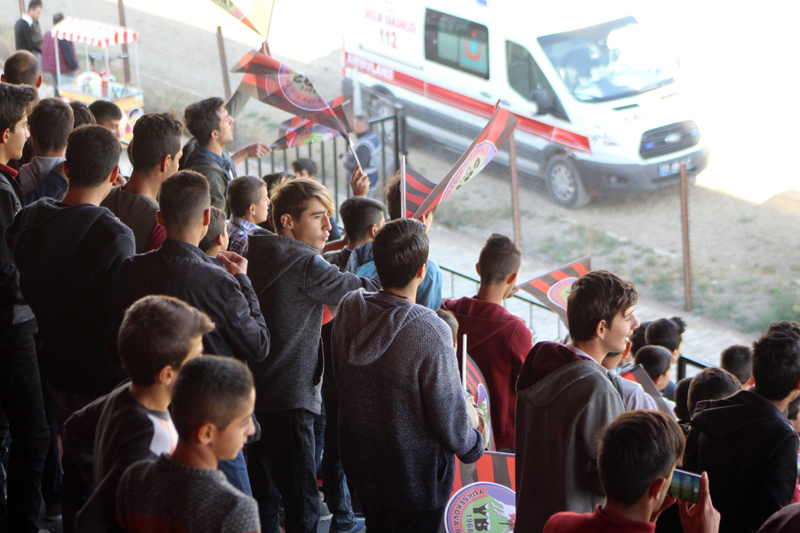 Yüksekova Belediyespor, Muş Spor FC'yi 2-0 Yendi 10