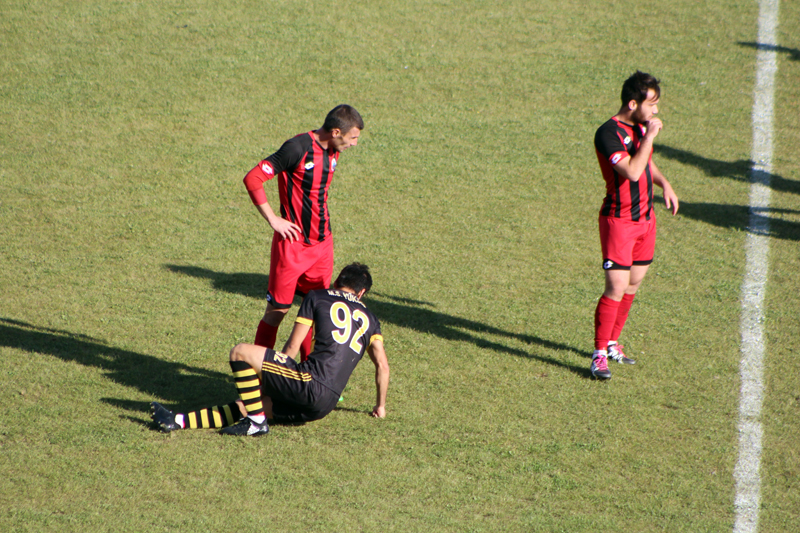 Yüksekova Belediyespor, Muş Spor FC'yi 2-0 Yendi 29