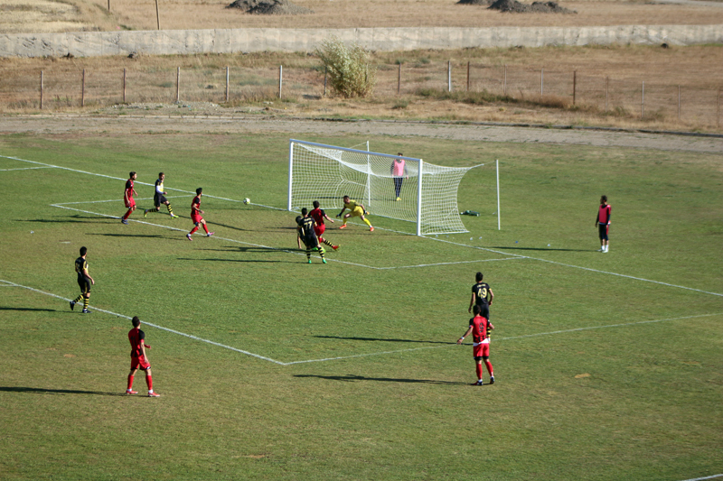 Yüksekova Belediyespor, Muş Spor FC'yi 2-0 Yendi 33