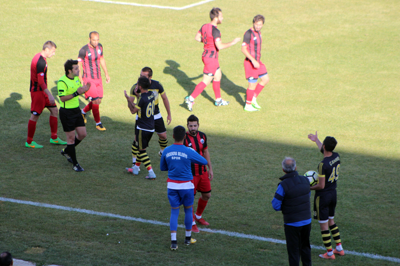 Yüksekova Belediyespor, Muş Spor FC'yi 2-0 Yendi 37