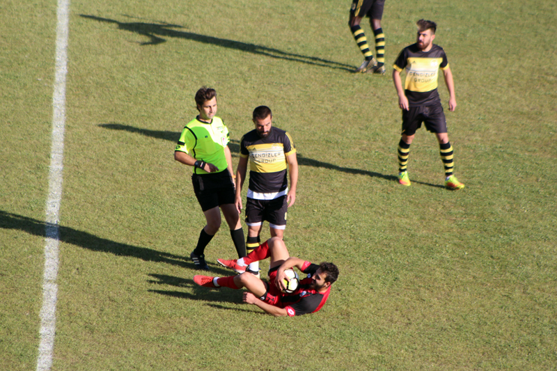 Yüksekova Belediyespor, Muş Spor FC'yi 2-0 Yendi 42