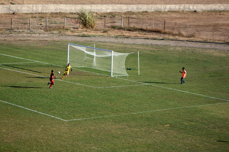 Yüksekova Belediyespor, Muş Spor FC'yi 2-0 Yendi 44