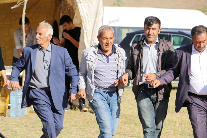 Çirk ailesinin mutlu günü 102