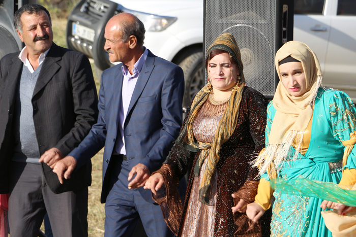 Çirk ailesinin mutlu günü 112