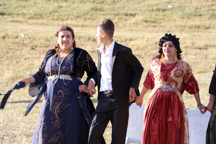 Çirk ailesinin mutlu günü 119