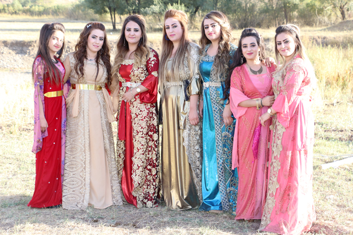 Çirk ailesinin mutlu günü 136