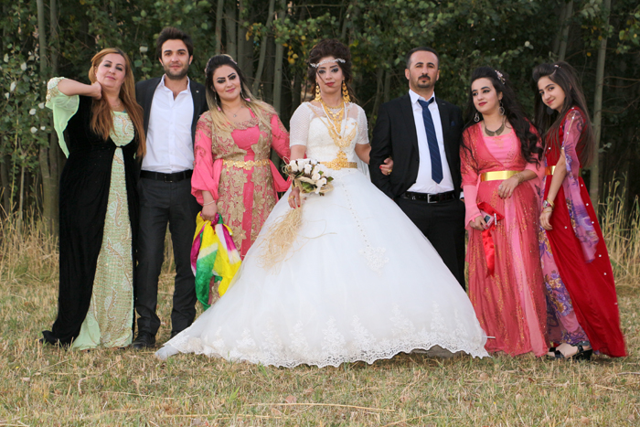 Çirk ailesinin mutlu günü 144