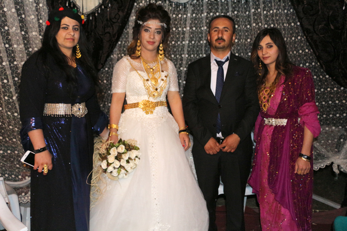 Çirk ailesinin mutlu günü 148