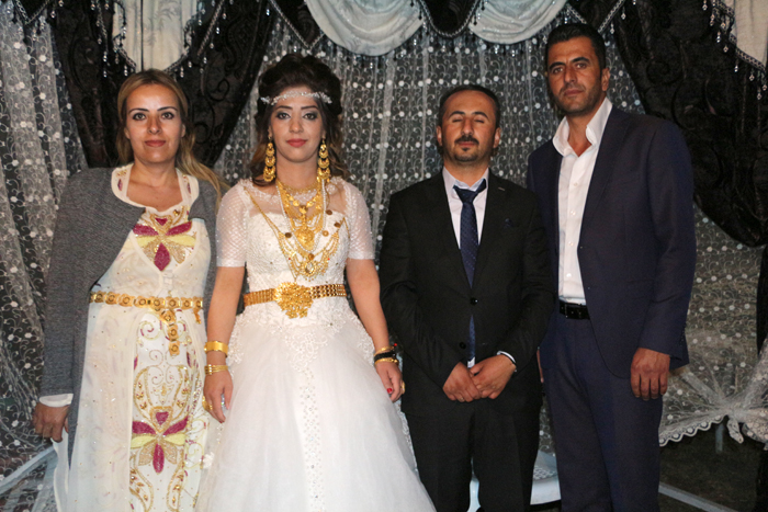 Çirk ailesinin mutlu günü 149