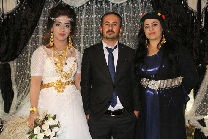 Çirk ailesinin mutlu günü 153