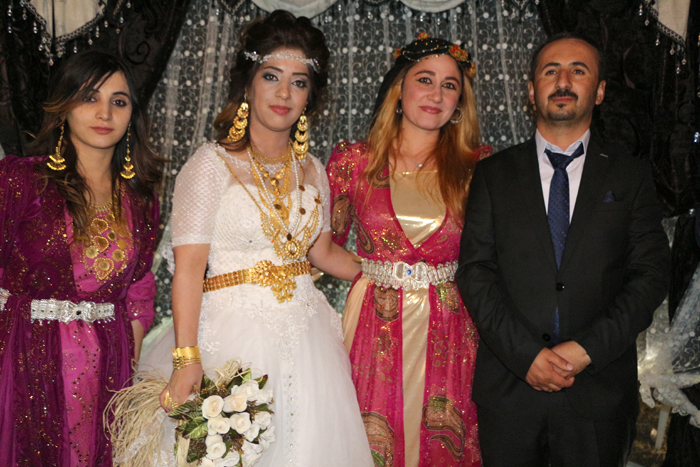 Çirk ailesinin mutlu günü 154