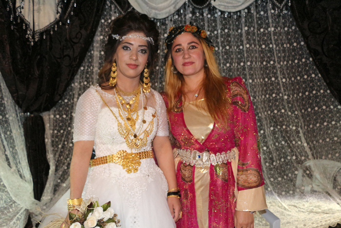 Çirk ailesinin mutlu günü 155