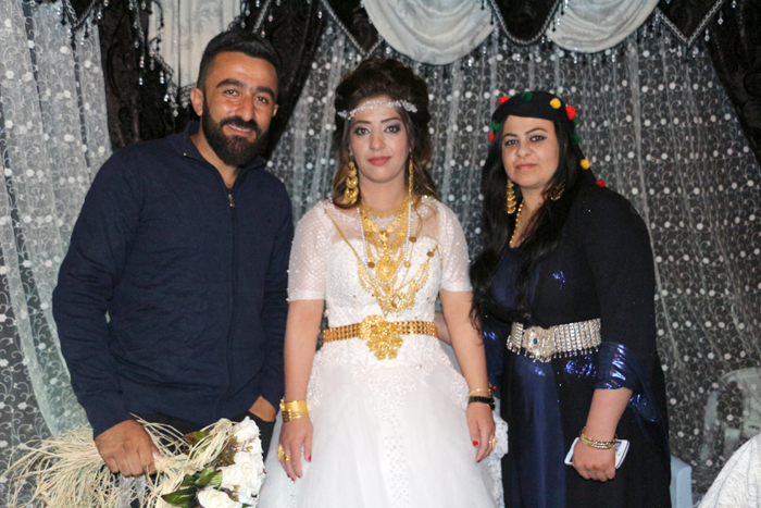 Çirk ailesinin mutlu günü 157
