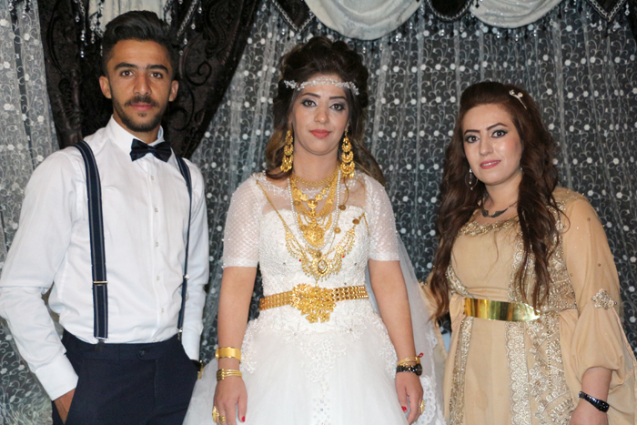 Çirk ailesinin mutlu günü 162
