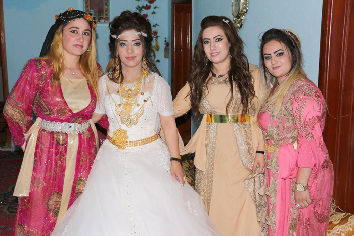 Çirk ailesinin mutlu günü 168