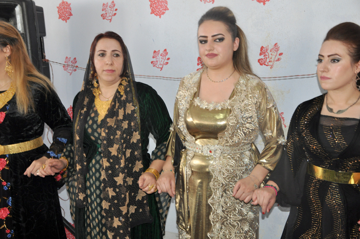 Çirk ailesinin mutlu günü 34