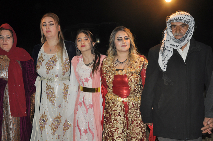 Çirk ailesinin mutlu günü 47