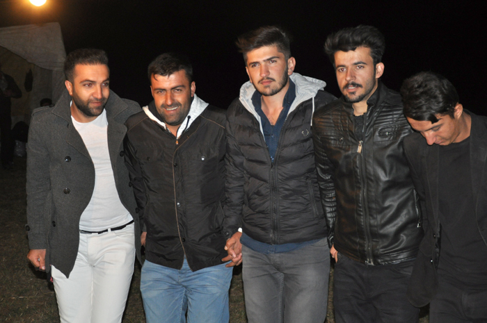 Çirk ailesinin mutlu günü 50