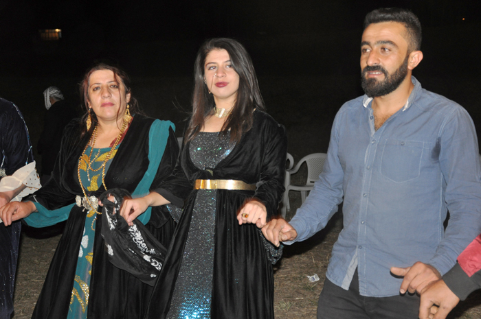 Çirk ailesinin mutlu günü 66