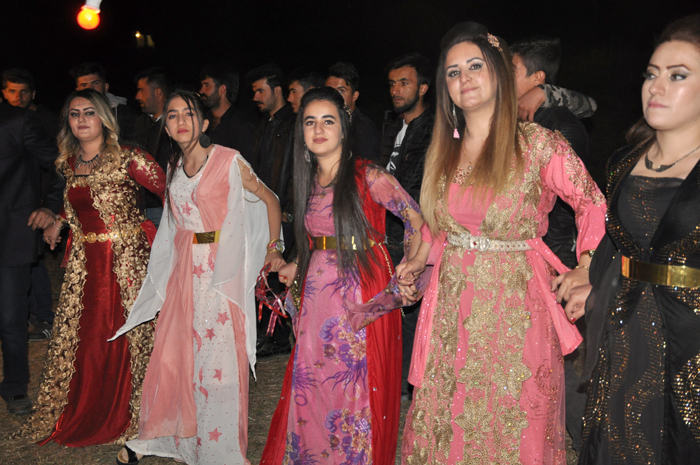 Çirk ailesinin mutlu günü 67