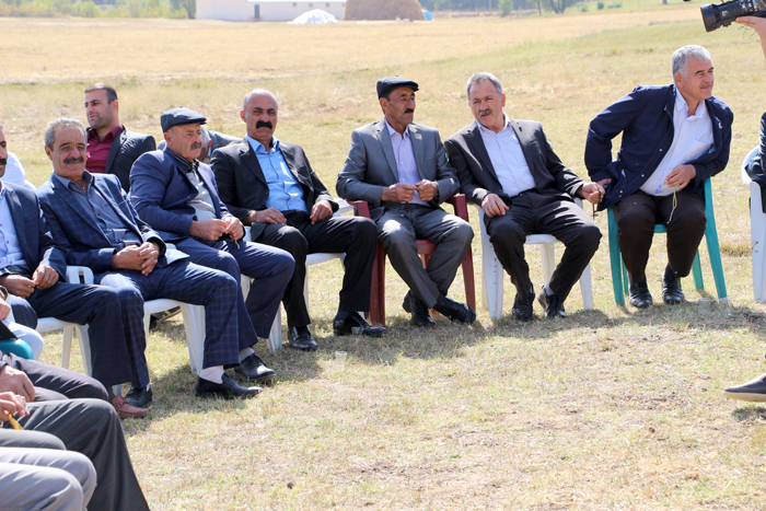 Çirk ailesinin mutlu günü 76