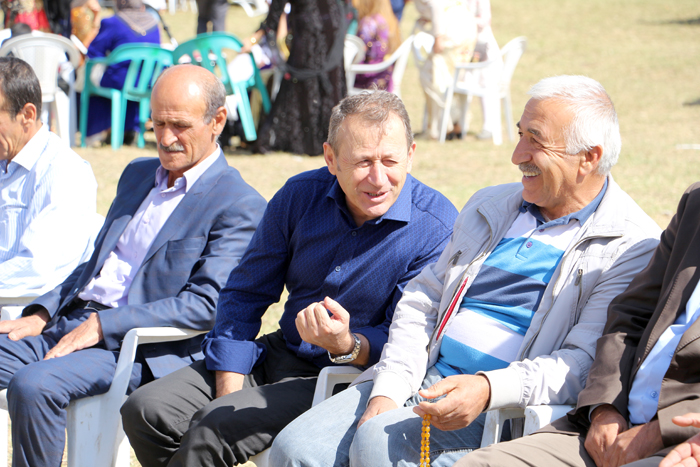 Çirk ailesinin mutlu günü 78