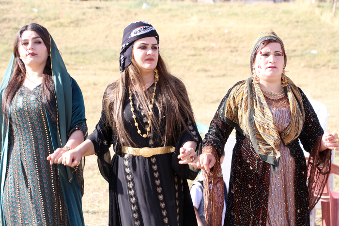 Çirk ailesinin mutlu günü 88