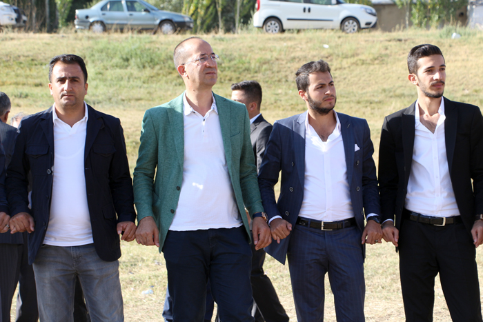 Çirk ailesinin mutlu günü 93