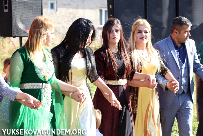 Özcanan ailesinin mutlu günü 102