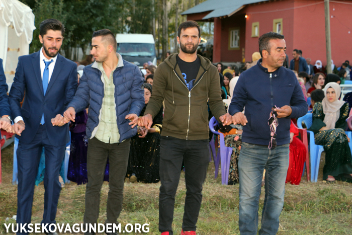 Özcanan ailesinin mutlu günü 119