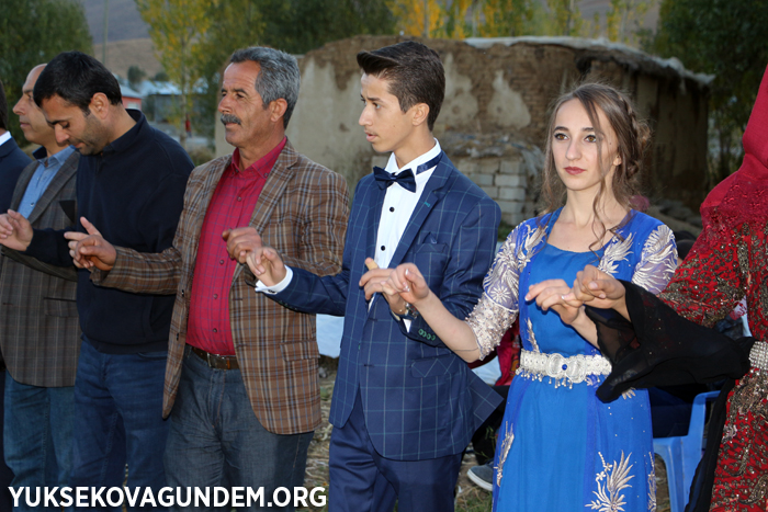 Özcanan ailesinin mutlu günü 122