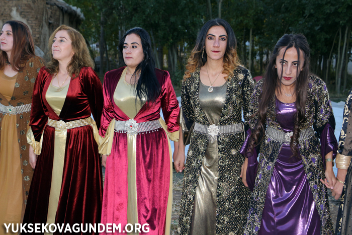 Özcanan ailesinin mutlu günü 124