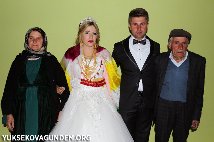 Özcanan ailesinin mutlu günü 159