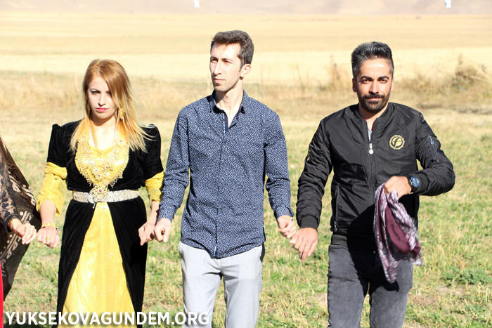 Özcanan ailesinin mutlu günü 32