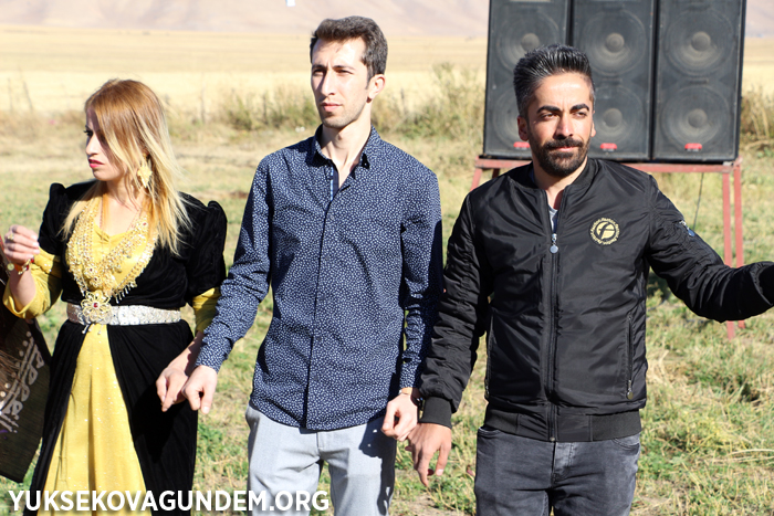 Özcanan ailesinin mutlu günü 39