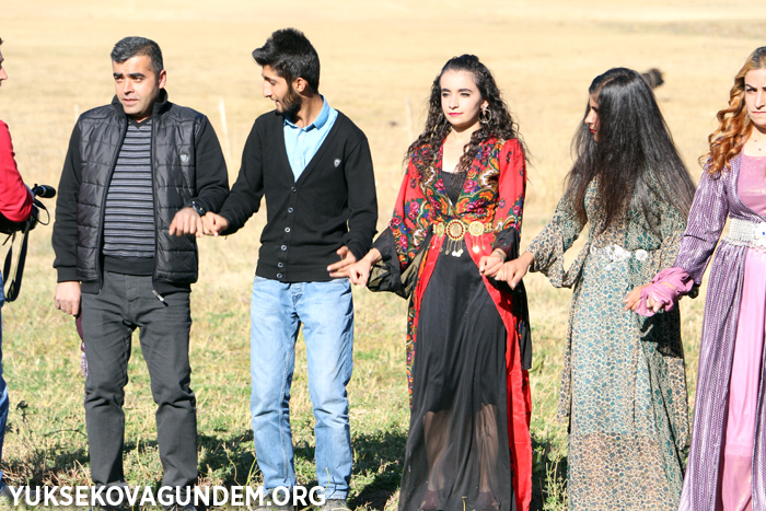 Özcanan ailesinin mutlu günü 45