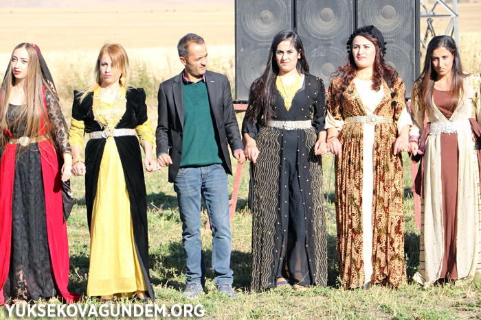 Özcanan ailesinin mutlu günü 47