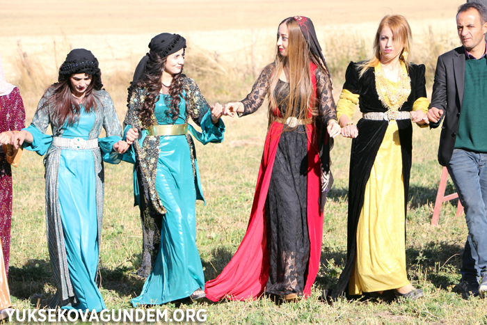 Özcanan ailesinin mutlu günü 48