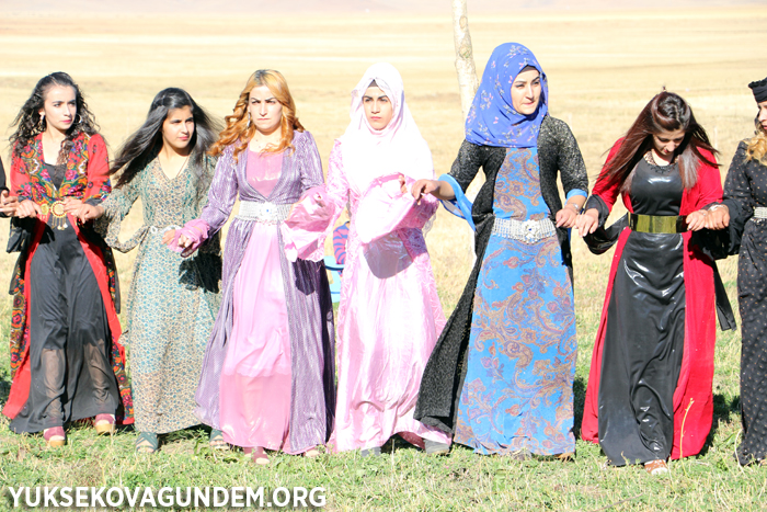 Özcanan ailesinin mutlu günü 51