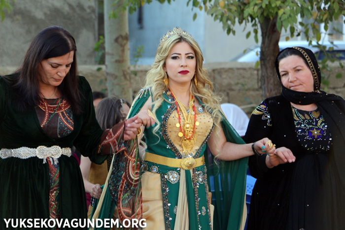 Özcanan ailesinin mutlu günü 55