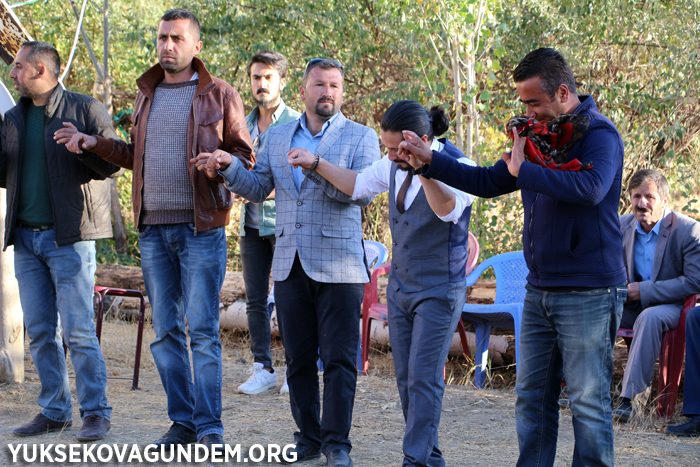 Özcanan ailesinin mutlu günü 56